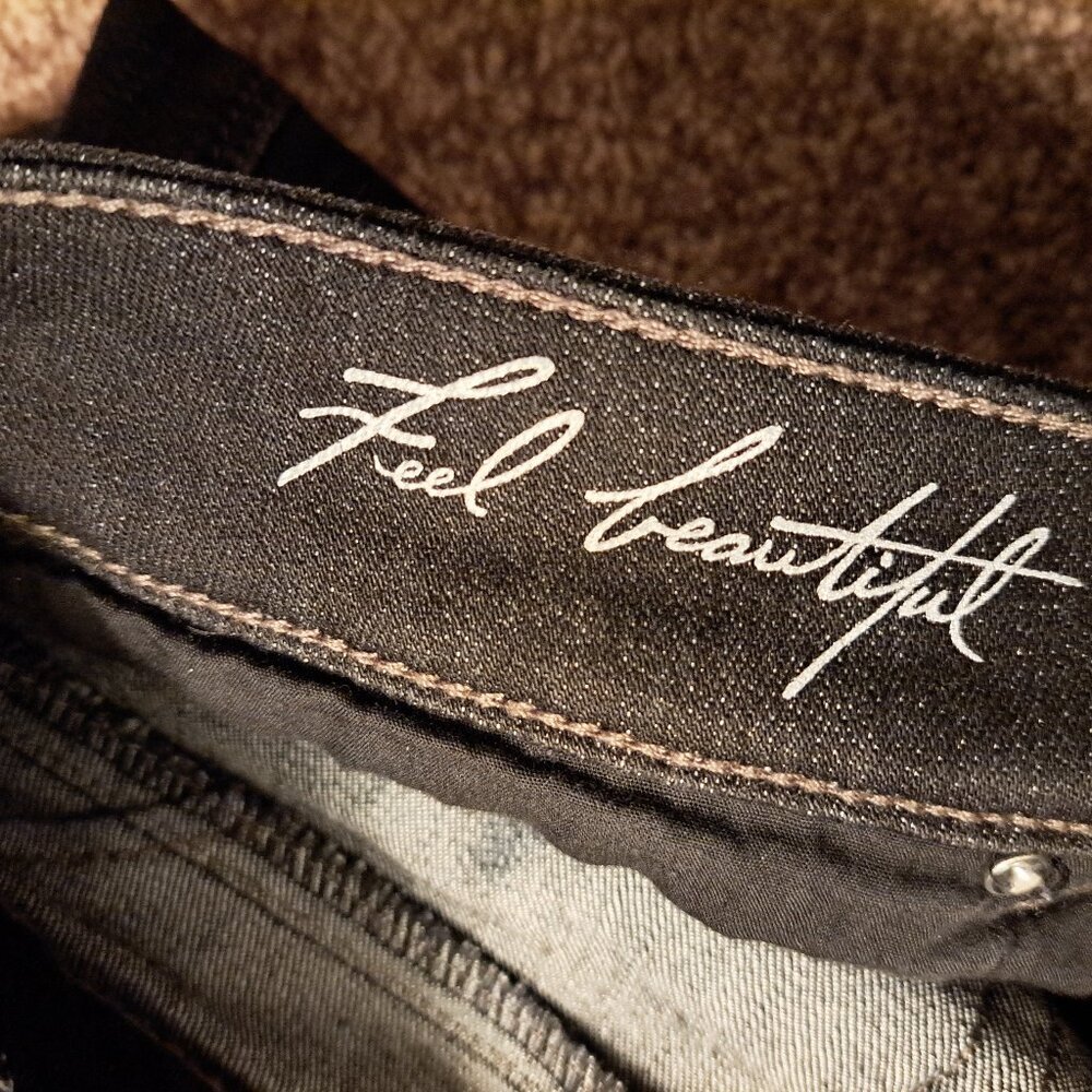 White House Black Market Feel Beaut Cropped Boot Leg Jeans W/Rhinestone Pockets - Picture 10 of 10